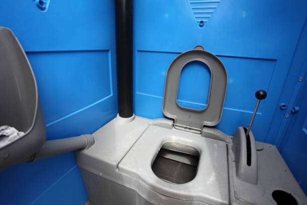 Types of Portable Toilets We Offer in Saddlebrooke, AZ